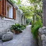 Apartment Ema