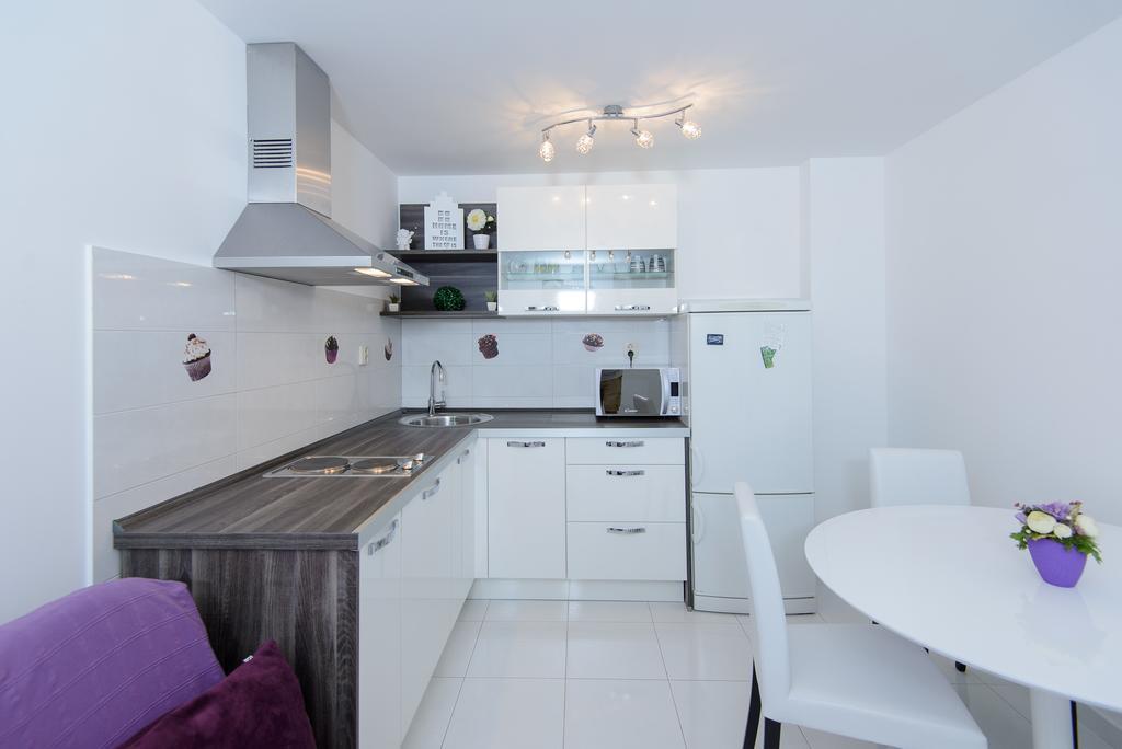 Apartment Ema