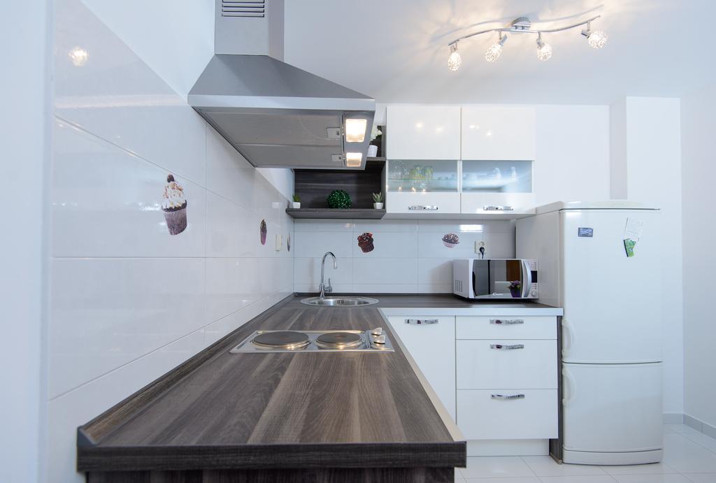 Ema Apartment